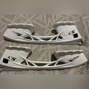 CCM Hockey SpeedBlade XS Skate Blade Holders Size 295 New